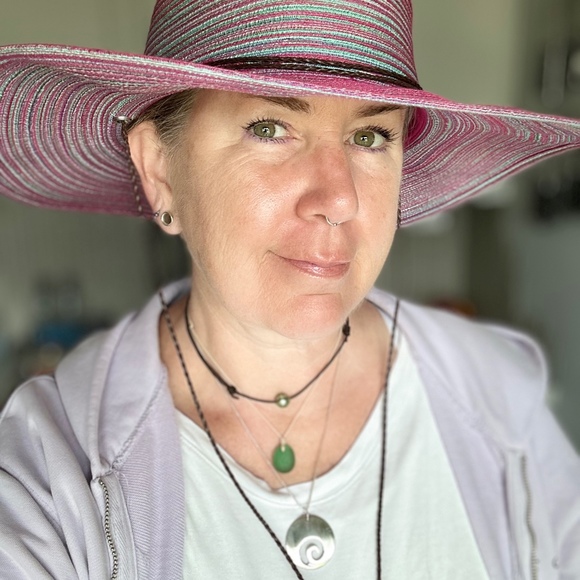 Meet your Posher, Wendy - Picture 1 of 1